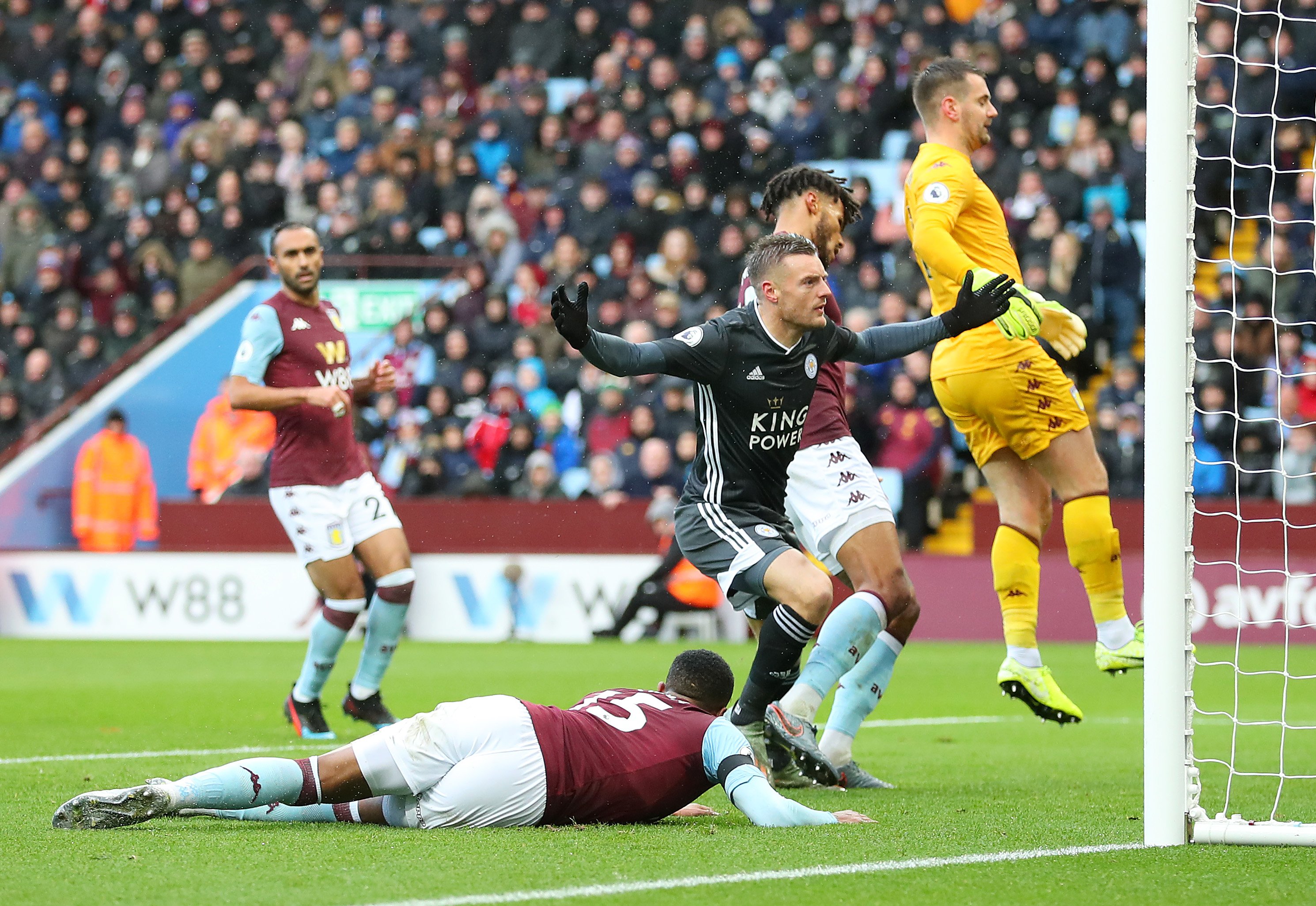 作背景下 作背景下